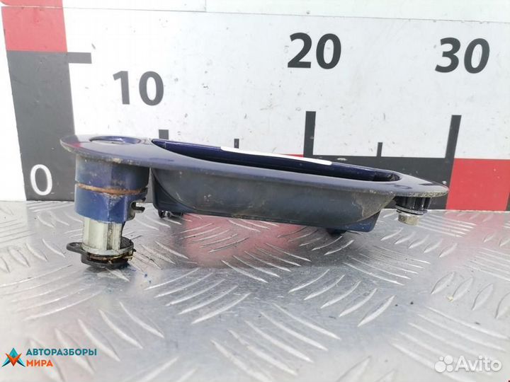 Ручка наружная передняя правая Mitsubishi Carisma