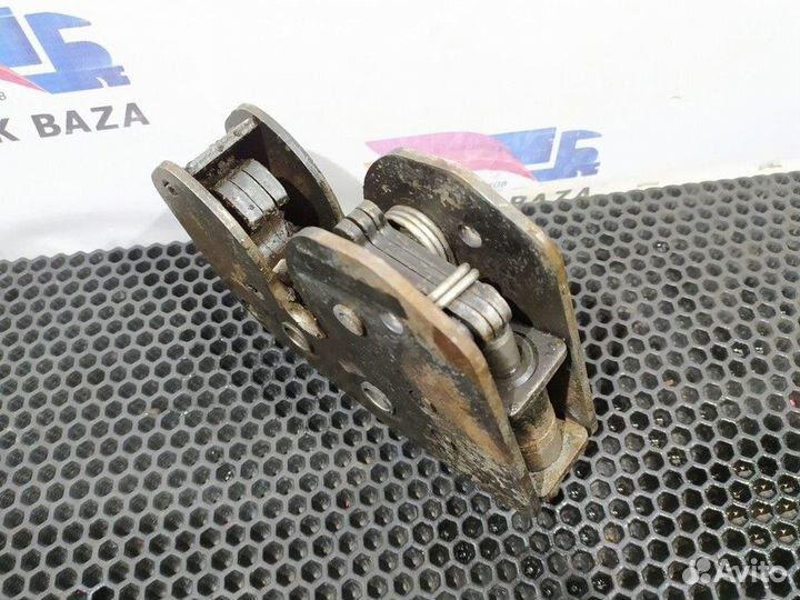 Замок кабины Renault Magnum, Renault Premium