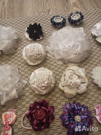 Резинки, школьные банты, заколки