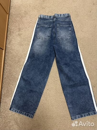 Джинсы широкие