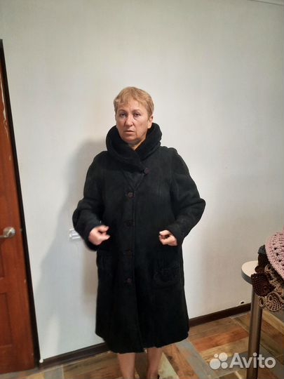 Дубленка натуральная женская с капюшоном