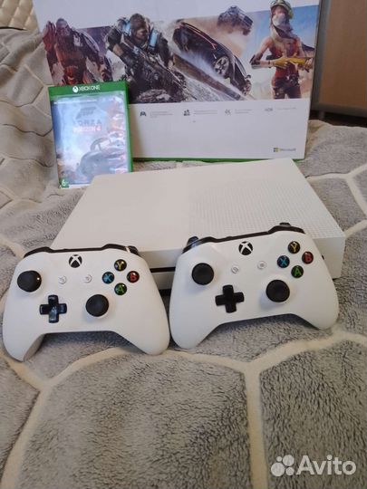 Xbox one s 1tb с играми