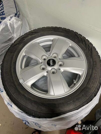Nokian Tyres Hakkapeliitta R3 175/65 R15