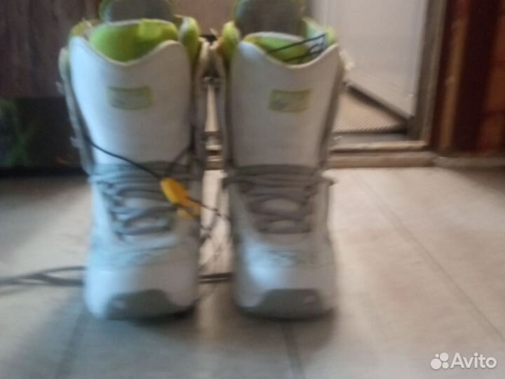 Сноубордические ботинки Burton sapphire