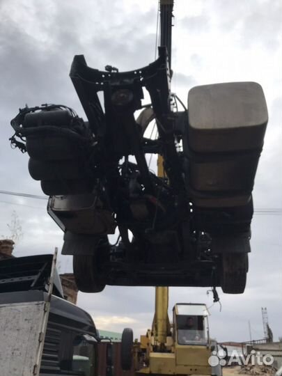 Бампер Mercedes actros в сборе