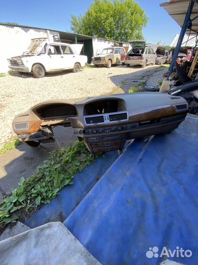 Накладка торпедо bmw 7 E65