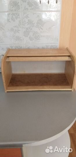 Хлебница деревянная