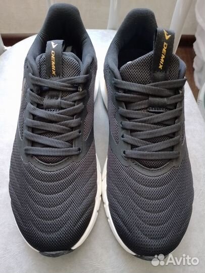 Кроссовки 35-36