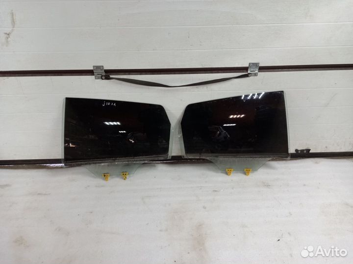 Стекло боковое Nissan Qashqai I рестайлинг (2010—2