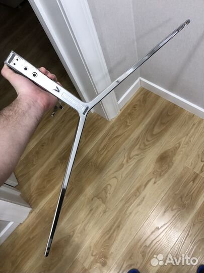 Нога от Samsung 55KS9000