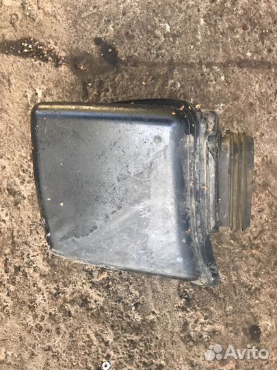 Бачек воздушного фильта нижний Шевроле Орландо