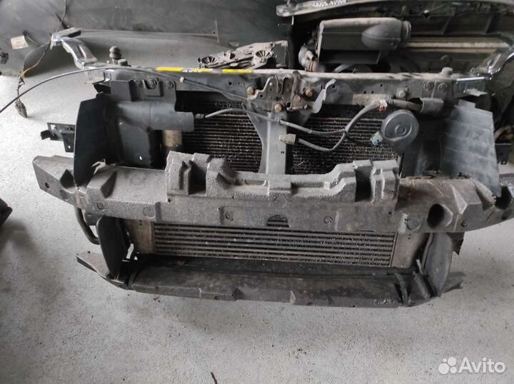 Nissan qashqai телевизор с радиаторами