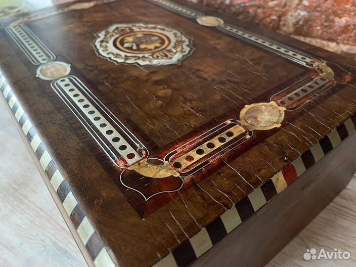 Шкатулка старинная. Антиквариат