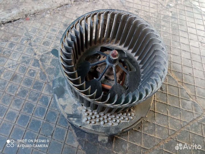 Моторчик печки Фольксваген пассат Б7