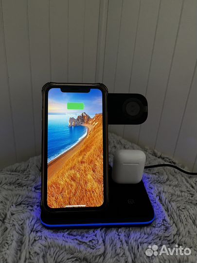 Беспроводная зарядка 3 в 1