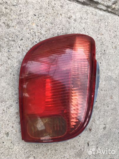 Стоп на toyota vItz 02