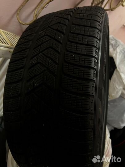 Pirelli Scorpion 265/40 R22 106Y