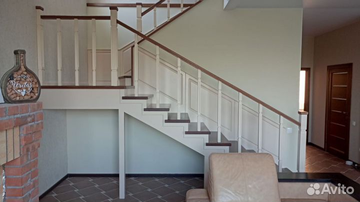 Лестница на второй этаж