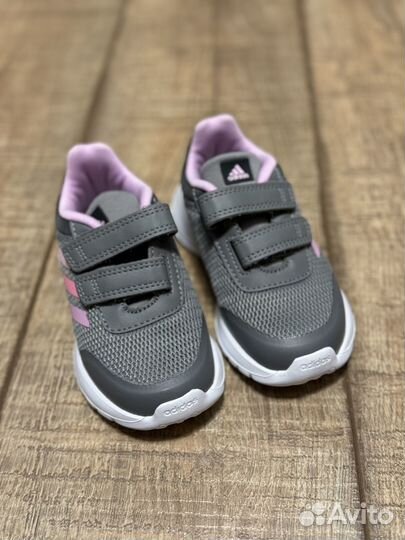 Кроссовки adidas для девочки 25