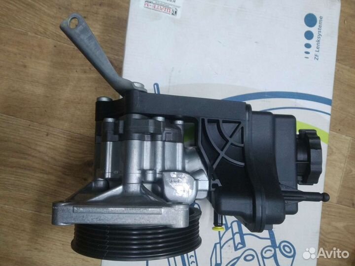 Насос гур Мерседес С-класс,Е-клас, GLK