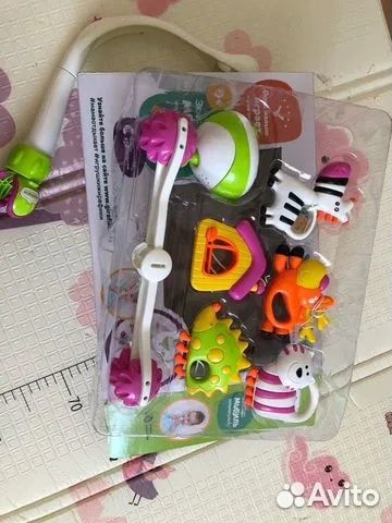 Музыкальный мобиль в кроватку. Новый