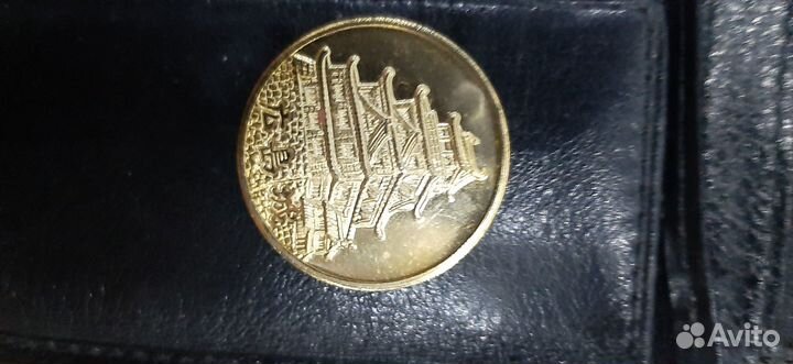 Сувенирные монеты Япония