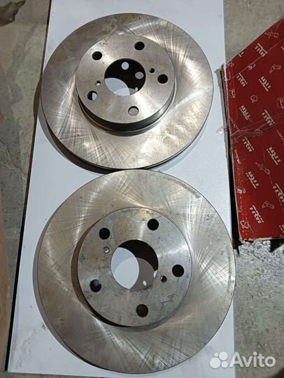 Тормозные диски передние Toyota Previa (l)