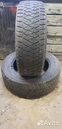 Bridgestone Blizzak DM-V2 235/65 R17 108