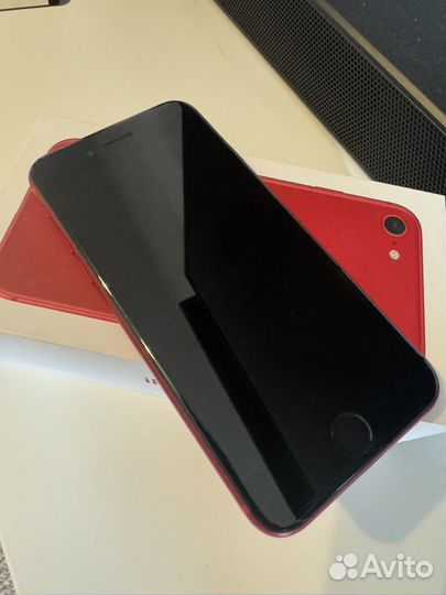 iPhone 8, 64 ГБ