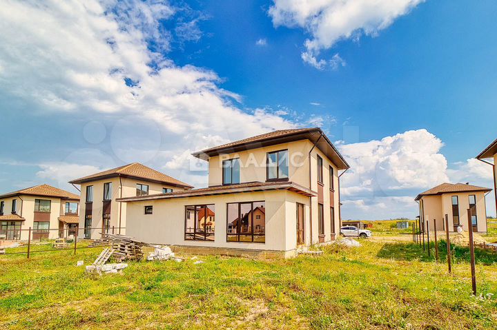 Дом 165,4 м² на участке 6 сот.