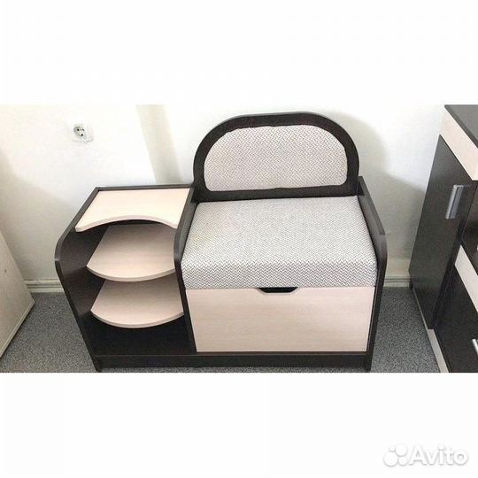 Обувница с сиденьем