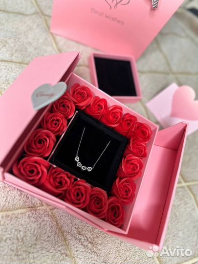 Подарок девушке на день рождения