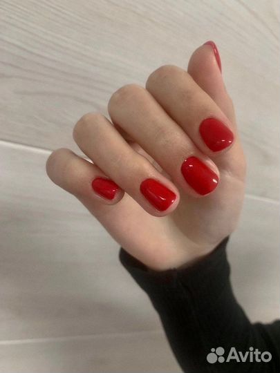Маникюр,педикюр,нарашивание
