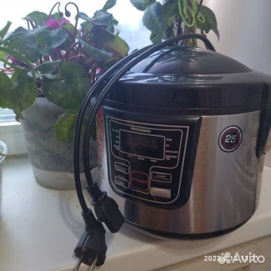 Мультиварка redmond бу