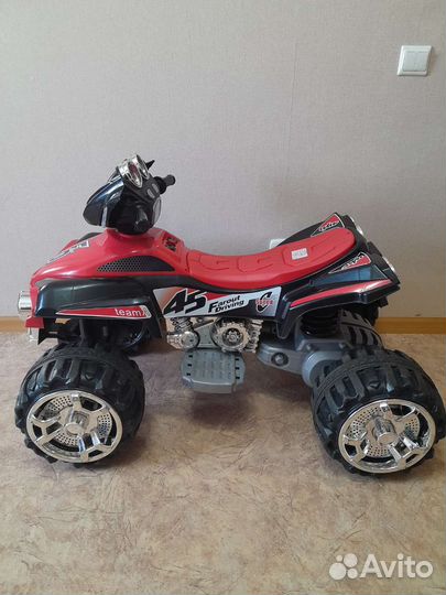 Детский квадроцикл на аккумуляторе бу