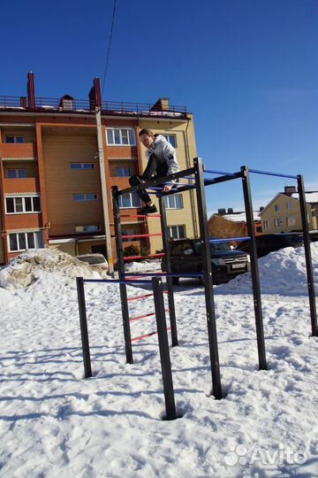 Спортивная площадка уличная турник лазалка