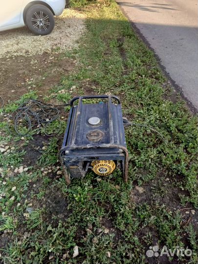 Бензогенератор huter DY4000L