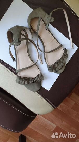 Обувь женская 37 размер