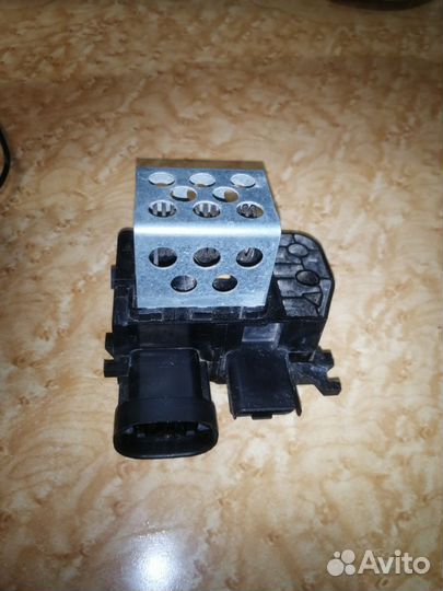 Резистор вентилятора охлаждения пежо ситроен