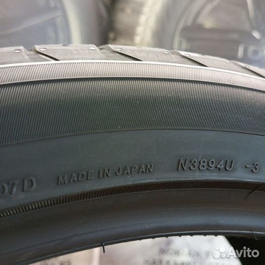 Yokohama Advan Sport V107E 275/45 R21