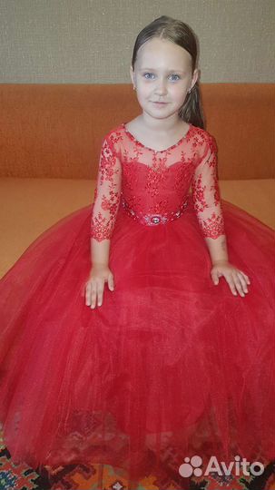 Нарядное платье для девочки 6-8 лет