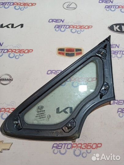Форточка двери передняя правая Kia Ceed JD 1.6