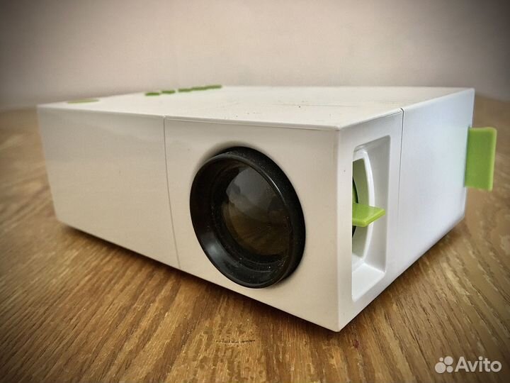 Мини проектор