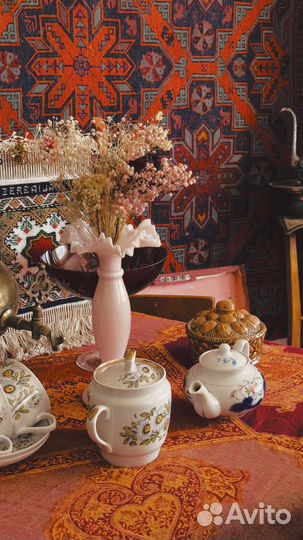 Глиняный кувшин старинный