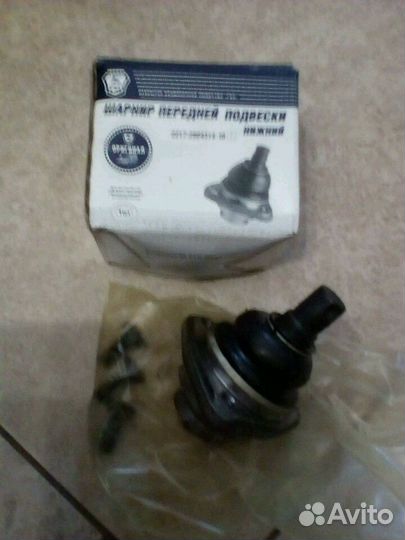 Шарнир передней подвески нижний