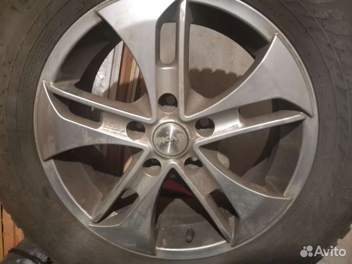 Зимняя резина r16 215 65 на литых дисках