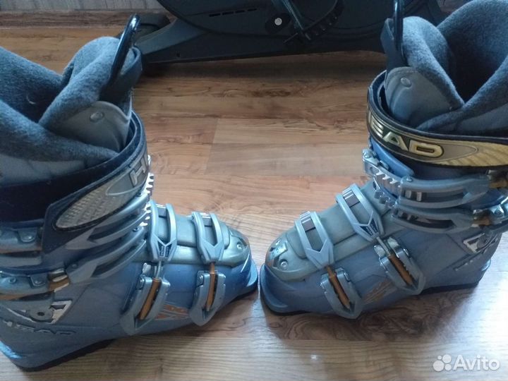 Ботинки горнолыжные