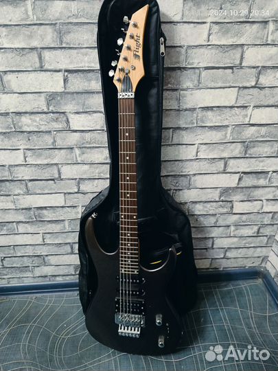 Электрогитара Flight с комбиком