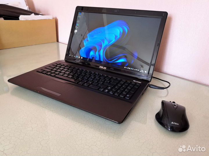 Ноутбук asus