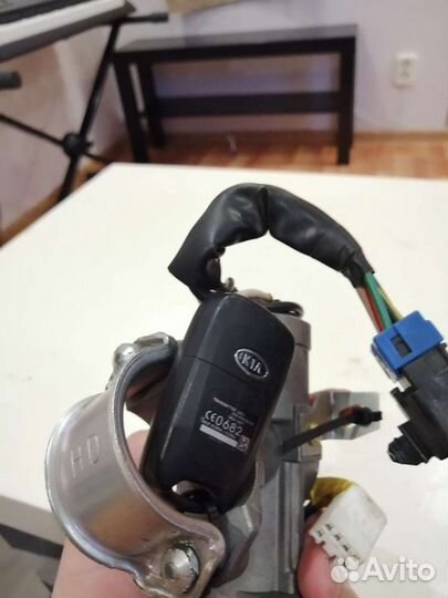 Замок Kia Ceed ED 2011